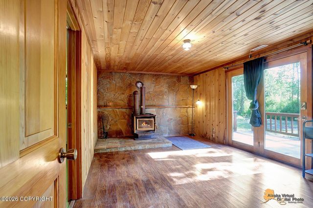 7585 E Rawhide Lane, Palmer, AK 99645