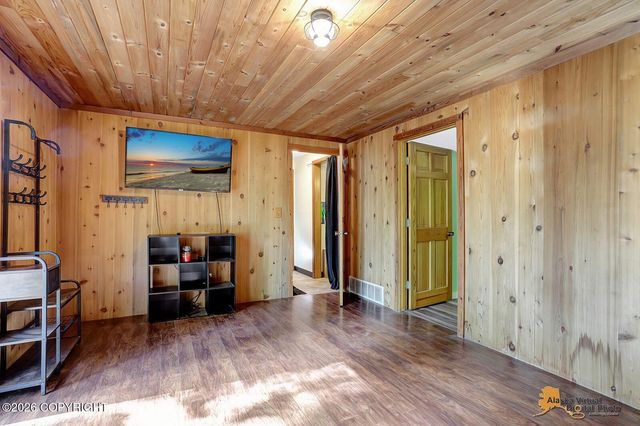 7585 E Rawhide Lane, Palmer, AK 99645