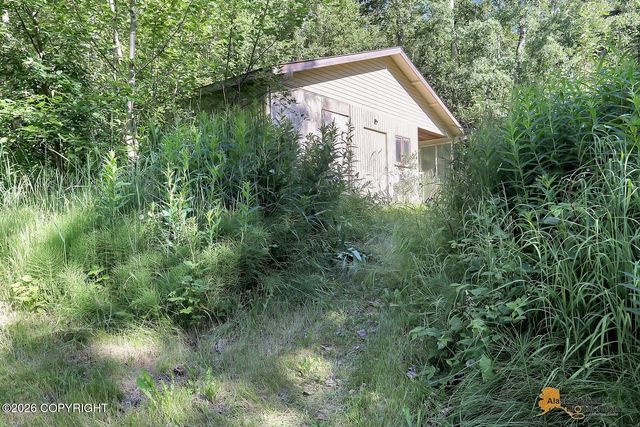 7585 E Rawhide Lane, Palmer, AK 99645