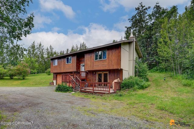 7585 E Rawhide Lane, Palmer, AK 99645