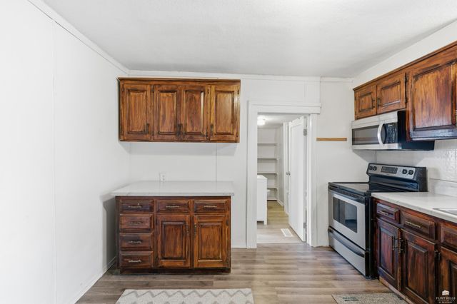 212 Ash Street, Wamego, KS 66547