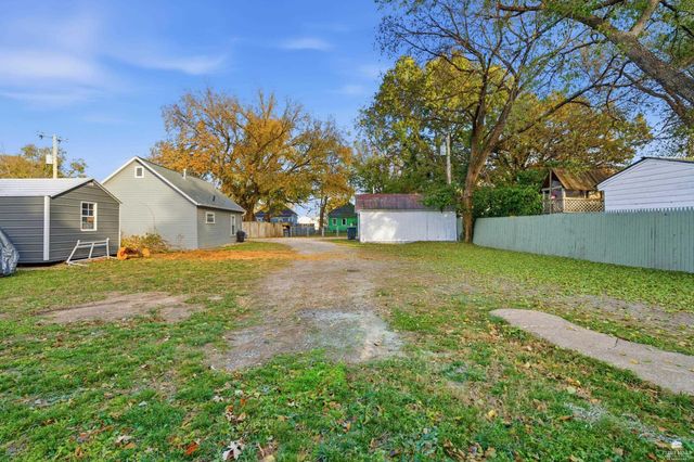 212 Ash Street, Wamego, KS 66547