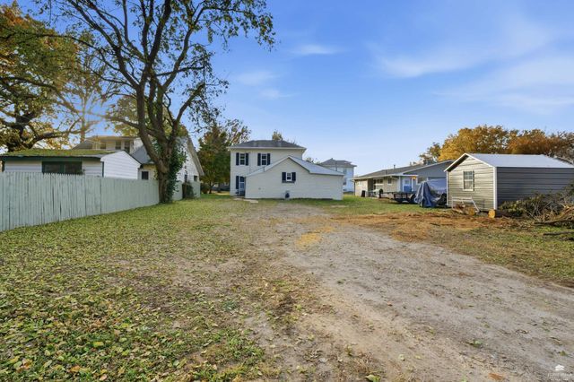 212 Ash Street, Wamego, KS 66547