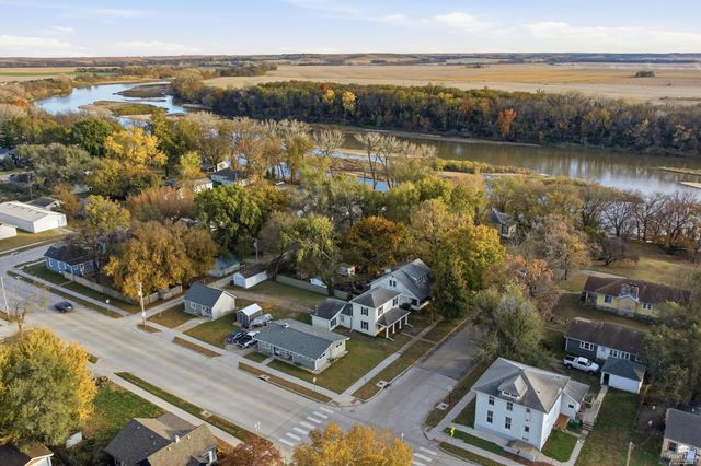 212 Ash Street, Wamego, KS 66547