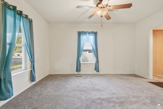 212 Ash Street, Wamego, KS 66547