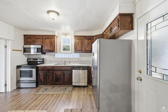 212 Ash Street, Wamego, KS 66547