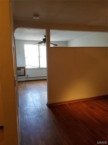 3508 Watson Road, St Louis, MO 63139