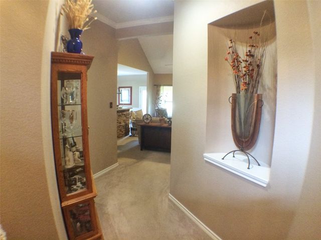 5912 Meadowglen Drive, Denton, TX 76226