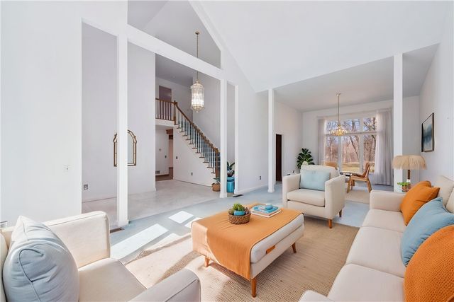 64 Fox Pointe Place, O'hara, PA 15238