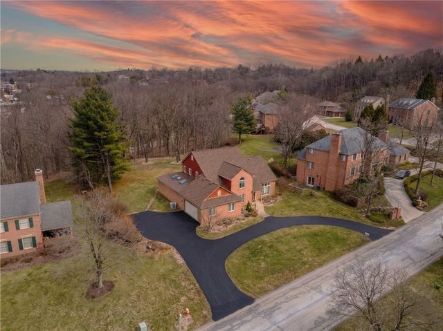 64 Fox Pointe Place, O'hara, PA 15238