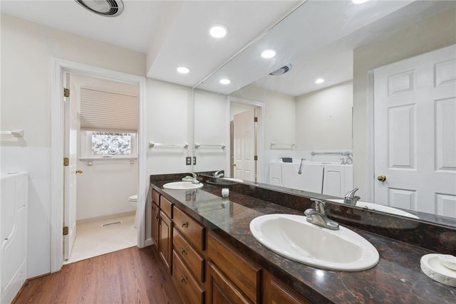 64 Fox Pointe Place, O'hara, PA 15238