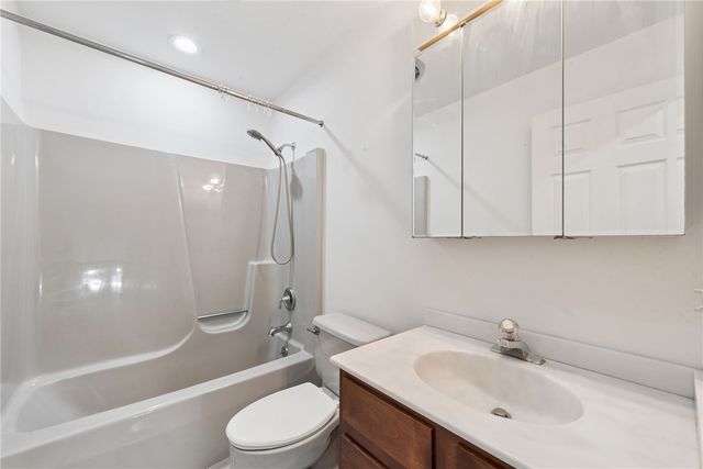 64 Fox Pointe Place, O'hara, PA 15238