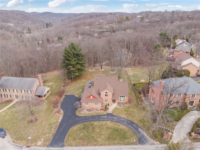 64 Fox Pointe Place, O'hara, PA 15238