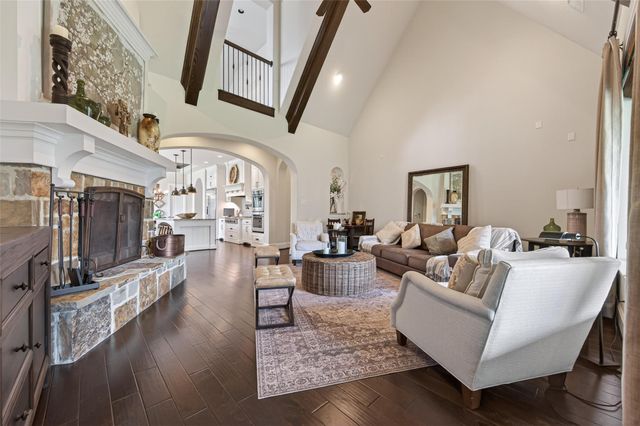 3 Blue Mesa Court, Spring, TX 77389