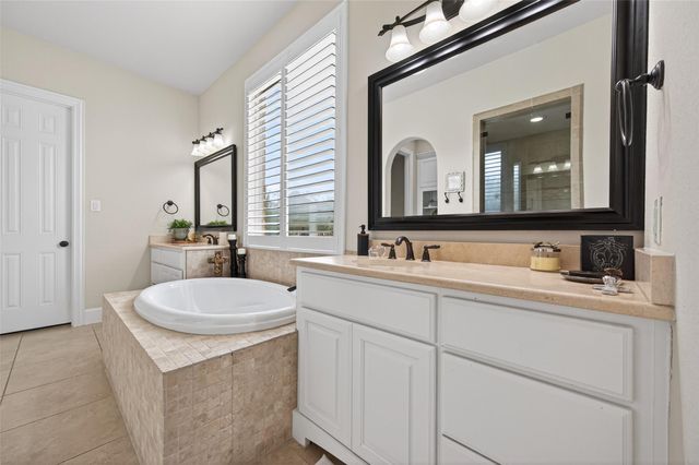 3 Blue Mesa Court, Spring, TX 77389