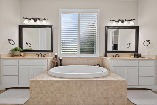 3 Blue Mesa Court, Spring, TX 77389