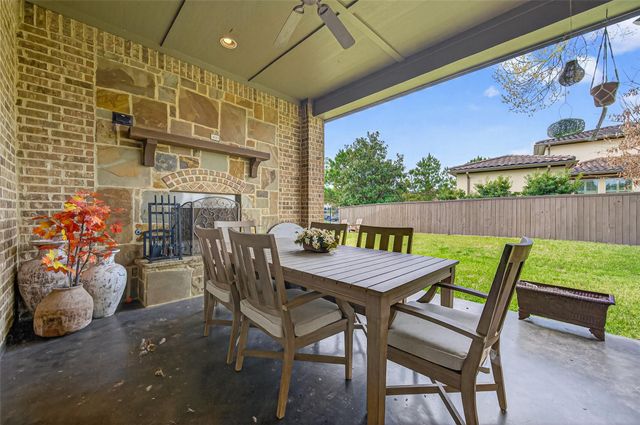 3 Blue Mesa Court, Spring, TX 77389