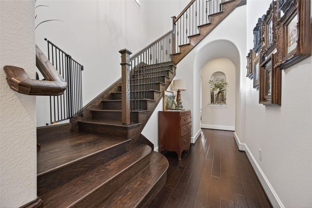 3 Blue Mesa Court, Spring, TX 77389