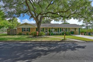 2413 Lynne Way, Brenham, TX 77833