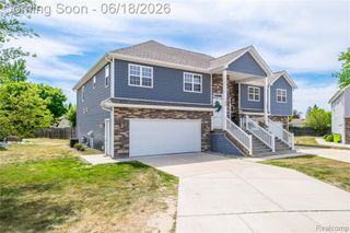 145 Whispering Pines Drive, Fenton, MI 48430