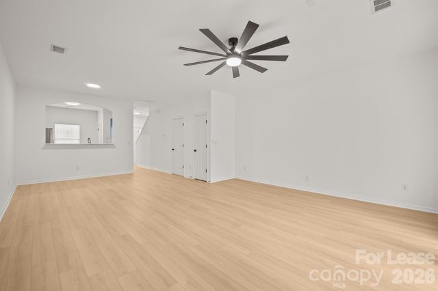 2270 Winthrop Chase Drive, Charlotte, NC 28212