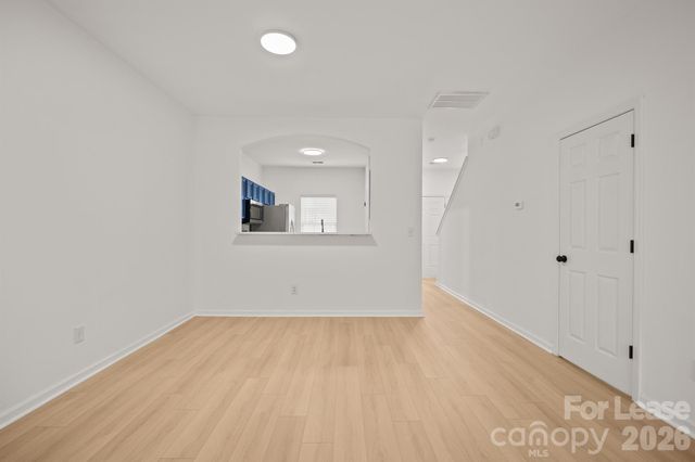 2270 Winthrop Chase Drive, Charlotte, NC 28212