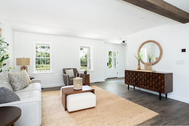 65 Great Neck Road, Wareham, MA 02538