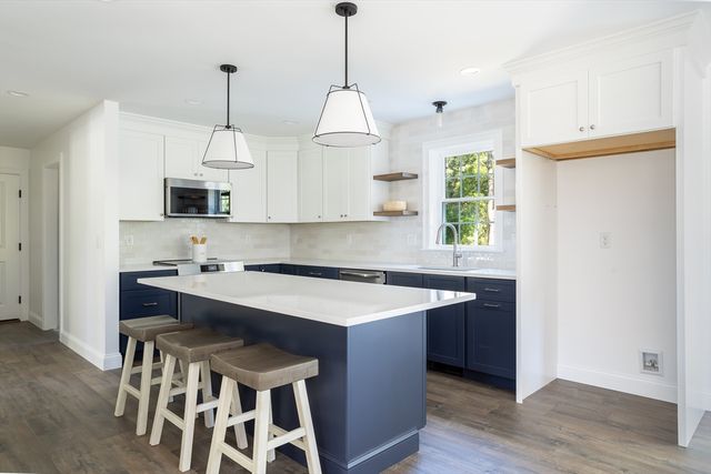 65 Great Neck Road, Wareham, MA 02538