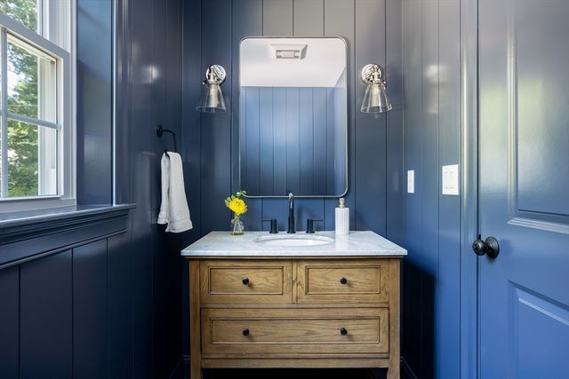 65 Great Neck Road, Wareham, MA 02538