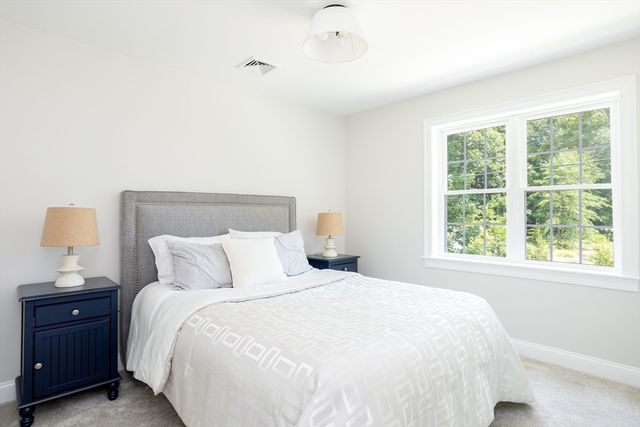 65 Great Neck Road, Wareham, MA 02538