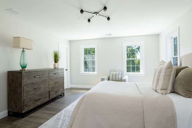 65 Great Neck Road, Wareham, MA 02538