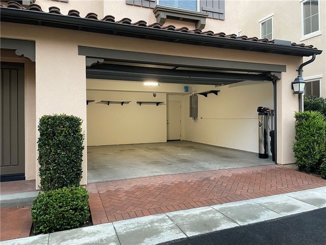 31 Norwich, Irvine, CA 92620