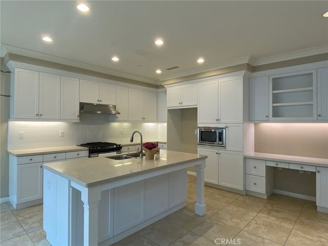 31 Norwich, Irvine, CA 92620