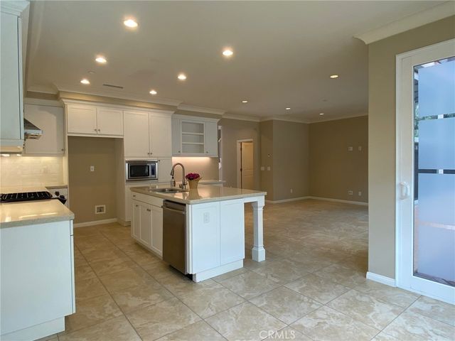 31 Norwich, Irvine, CA 92620