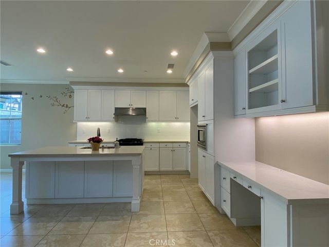 31 Norwich, Irvine, CA 92620