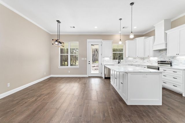 1130 Lyndale Street, Vidor, TX 77662