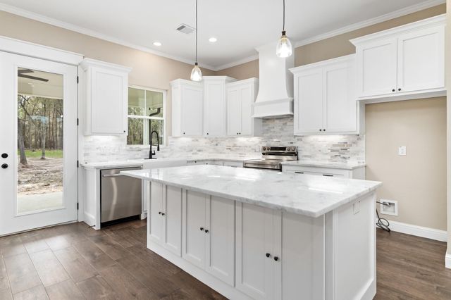 1130 Lyndale Street, Vidor, TX 77662