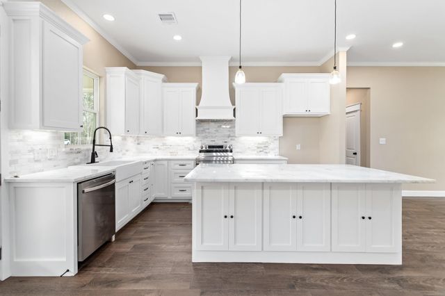 1130 Lyndale Street, Vidor, TX 77662