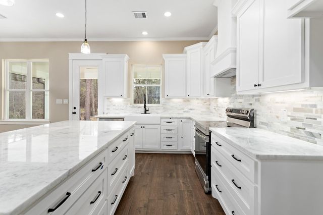 1130 Lyndale Street, Vidor, TX 77662