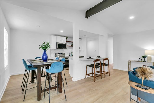 6221 Maple Springs Drive, Arlington, TX 76001