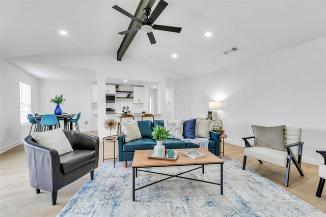 6221 Maple Springs Drive, Arlington, TX 76001