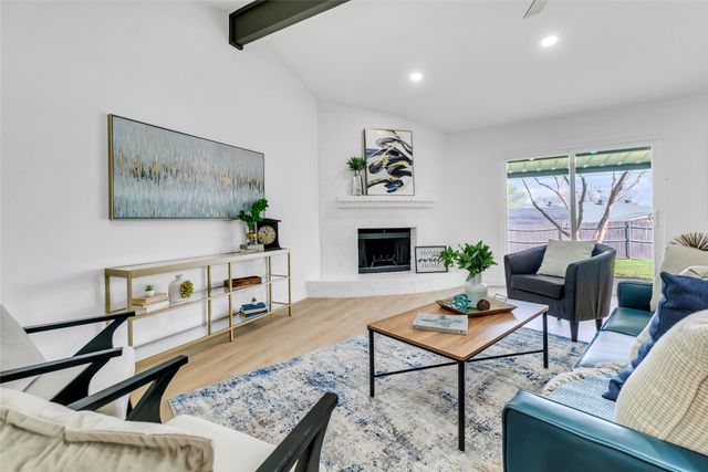 6221 Maple Springs Drive, Arlington, TX 76001