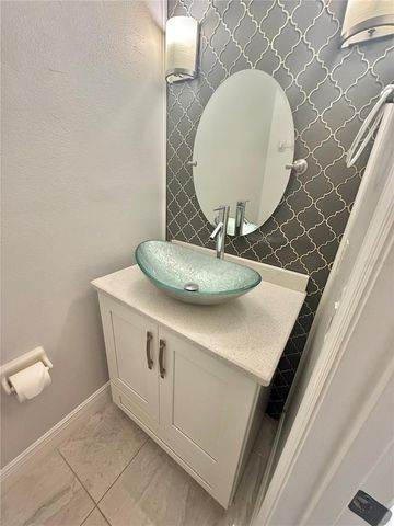 10142 SILMARIEN STREET, Orlando, FL 32825