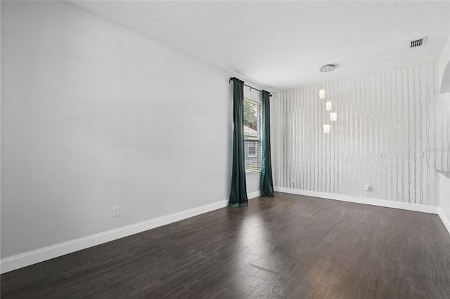 10142 SILMARIEN STREET, Orlando, FL 32825
