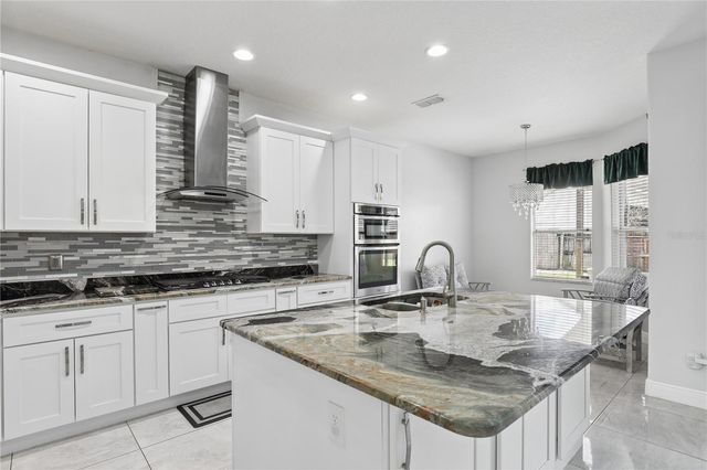 10142 SILMARIEN STREET, Orlando, FL 32825