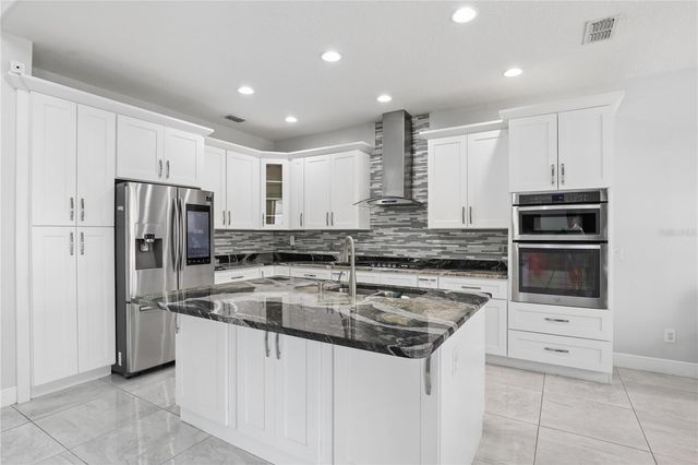 10142 SILMARIEN STREET, Orlando, FL 32825