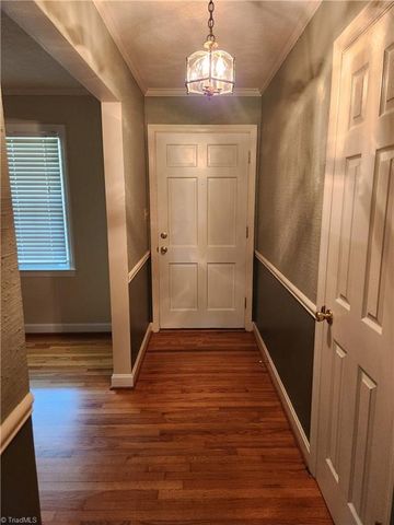 4880 Hawkwood Trail, Winston-salem, NC 27103