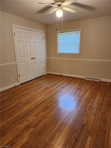 4880 Hawkwood Trail, Winston-salem, NC 27103