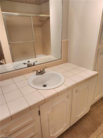 4880 Hawkwood Trail, Winston-salem, NC 27103
