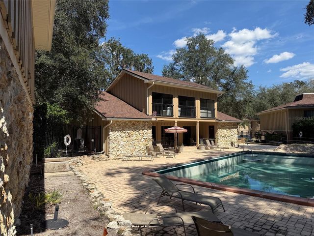 507 NW 39TH ROAD 102, Gainesville, FL 32607